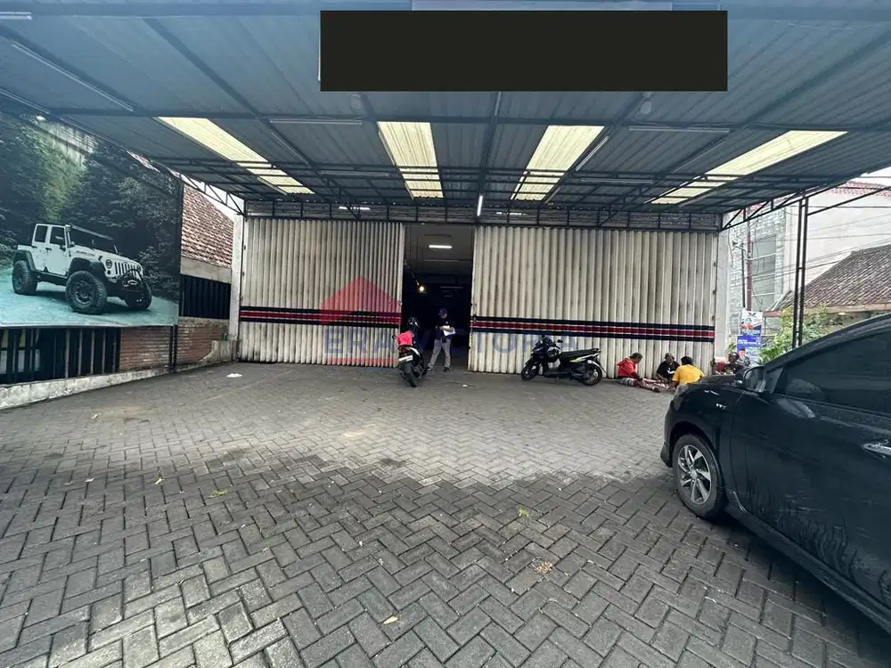 Disewakan Ruko Lebar Pinggir Jalan Protokol Kawasan Bisnis Showroom