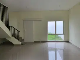 Dijual / Disewakan  Ruko Vasana di Harapan indah Bekasi