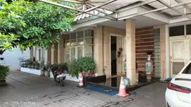 Di Jual Rumah 3 Lantai Super mewah di pondok Indah Jakarta