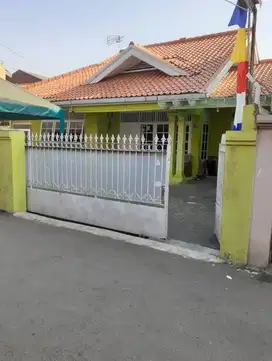 Dijual rumah siap huni dengan luas 307m2 Type 4KT Cipinang Melayu Jaka