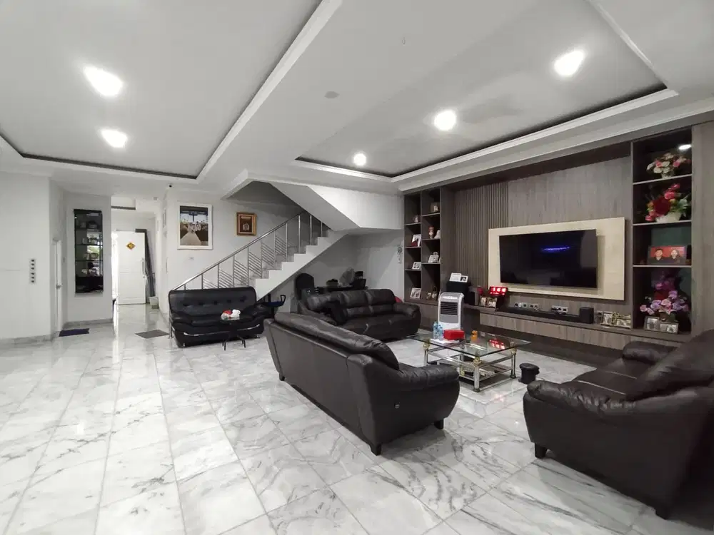 Rumah mewah 2 lantai di Bisma ,Sunter ,Jakarta Utara