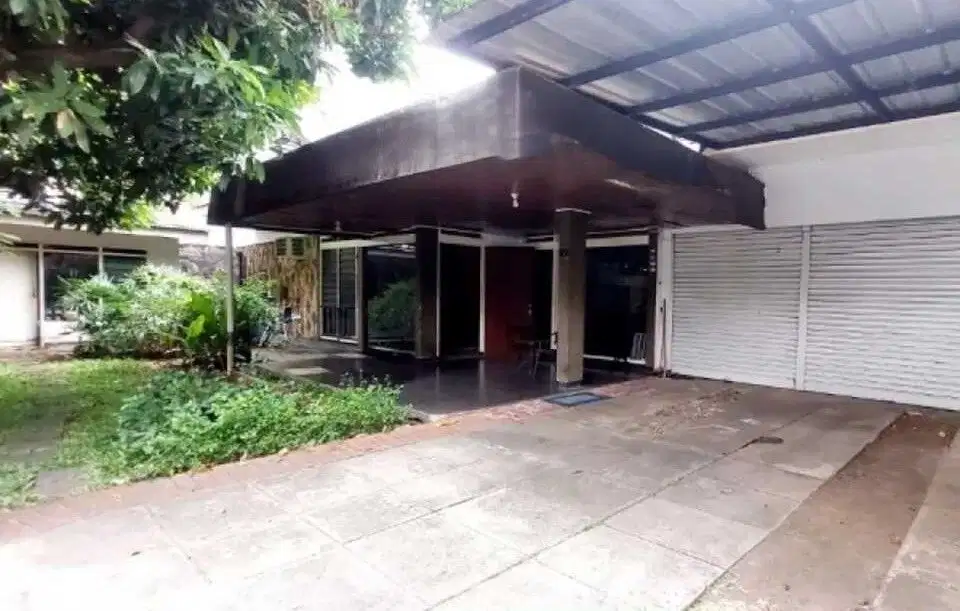 Dijual rumah strategis di Tebet Raya
