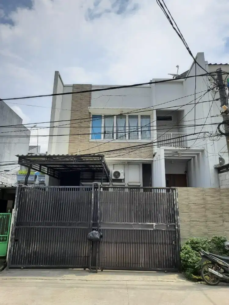 Rumah 2 lantai luas 8x20 160m type 5KT, Kelapa Hibrida Kelapa Gading