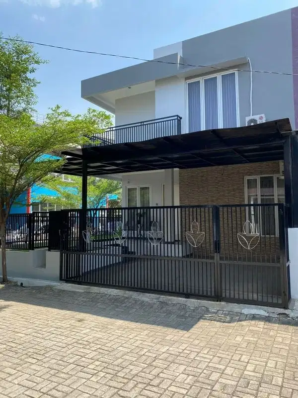 Dijual Rumah Hook LT 168 m2/harga 3,6 M  Jatibening Pondok Gede Bekasi