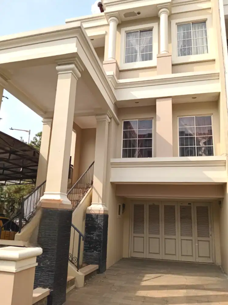 Perumahan Gading Grande 14x15 210m 4KT Kelapa Gading Jakarta Utara