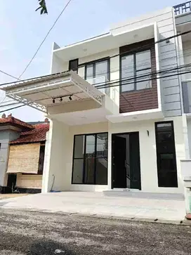 DIJUAL RUMAH TAMAN UBUD 2 LANTAI BARU SELESAI RENOVASI