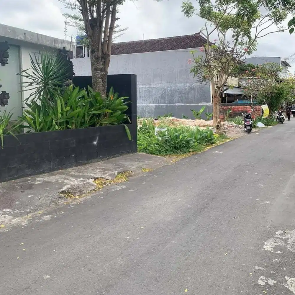 LAHAN DI LOKASI YANG SANGAT STRATEGIS DI DEWI SRI, DENPASAR - BALI