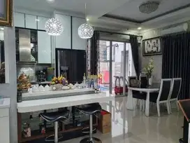 Rumah Clasic Modern Di Villa Bukit Regency 1 Pakuwon Indah