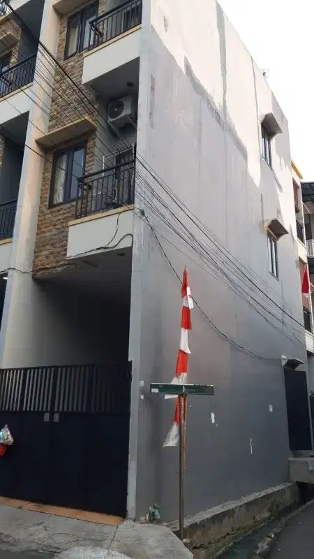Dijual Rumah Cantik Cendrawasih Jakarta Barat