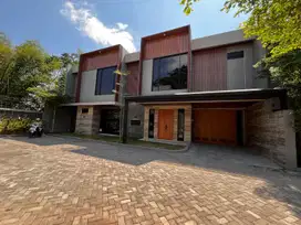 RUMAH SIAP HUNI CUMA 7 MENIT KE UGM, DI DEPOK SLEMAN