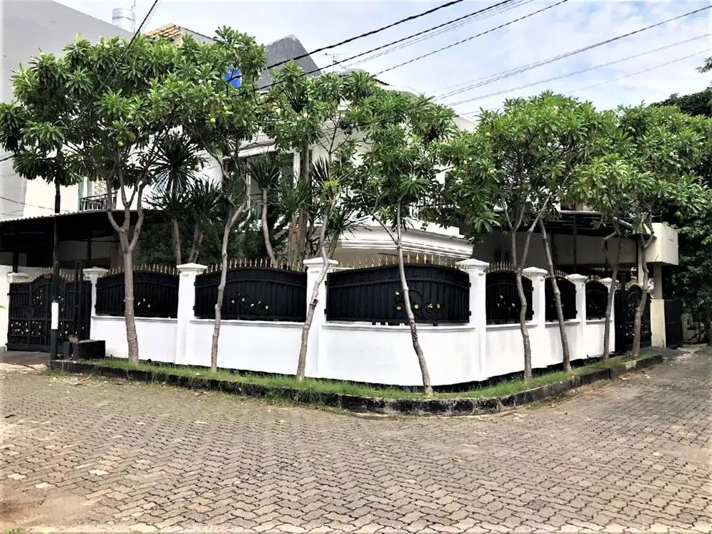 Rumah Hook Sunter Bisma Paradise STS Agung Permai 2LT Depan Taman