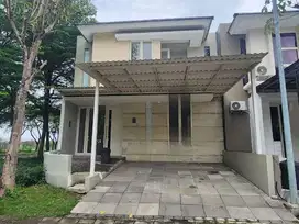 Rumah 2 Lantai Citraland The Greenlake Wiyung