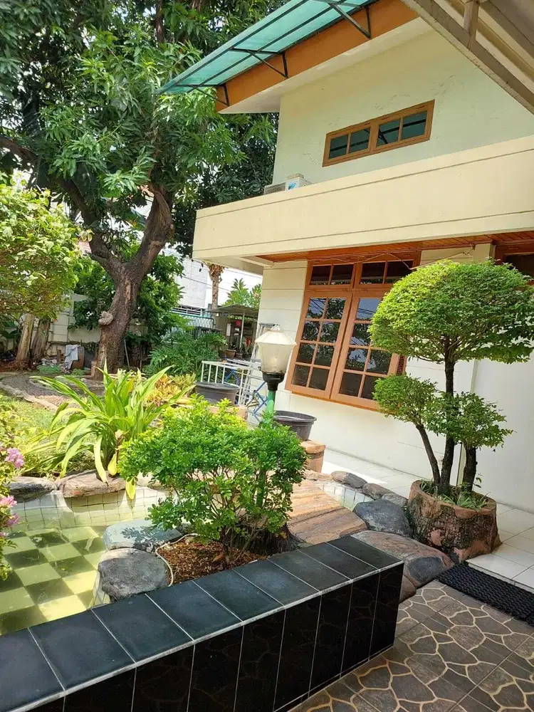 Dijual Rumah Hook 2 Lantai di Kelapa Gading, Jakarta Utara