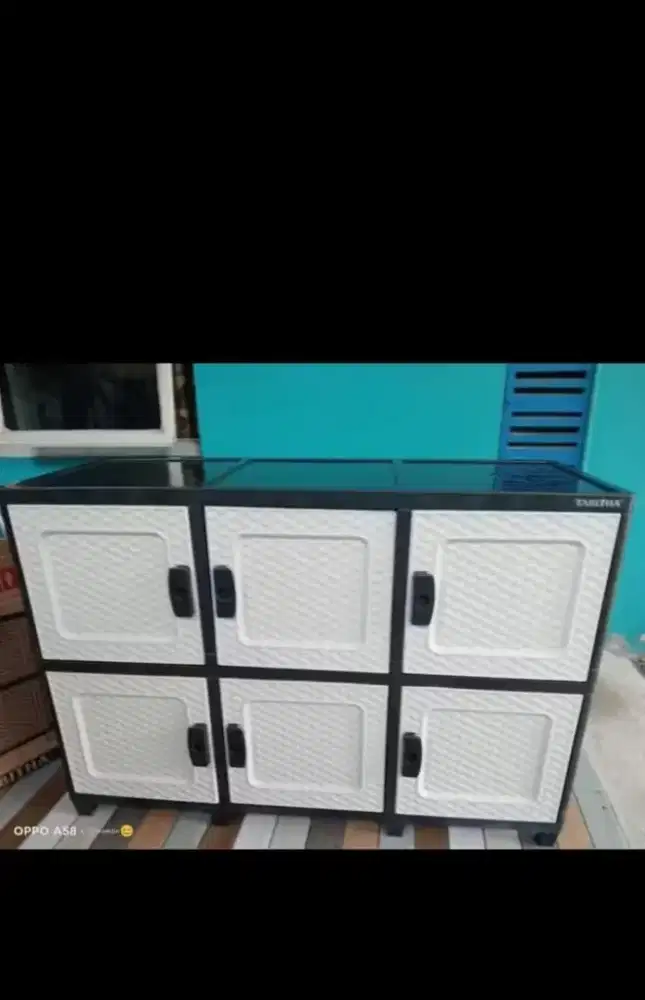 Rak TV 3 pintu 2 susun