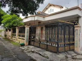 Rumah mewah pusat kota dekat singosaren solo