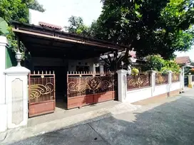 RUMAH 2LT DI TANAH BARU DEPOK 5 KAMAR, DEKAT TOL KUKUSAN DAN STASIUN DEPOK BARU