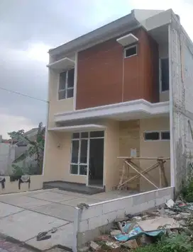 SUPER MURAH RUMAH 2 LANTAI DI KOTA BEKASI AKSES JALAN LEBAR 2 MOBIL