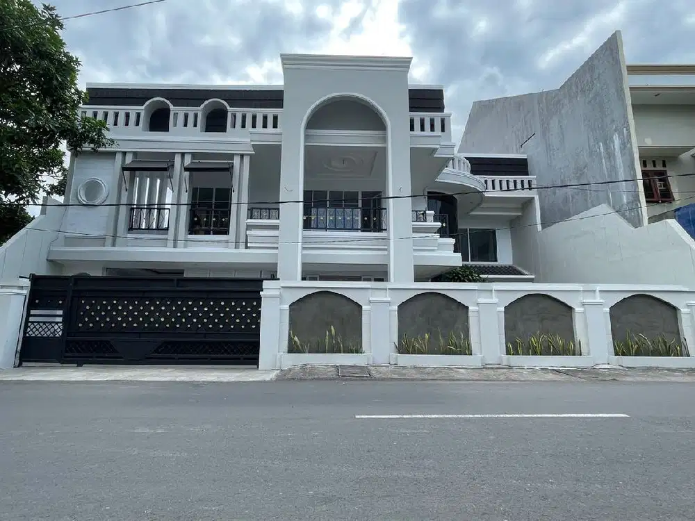 Dijual Hunian 2 Lantai Classic dan Super Mewah di Denpasar, Bali