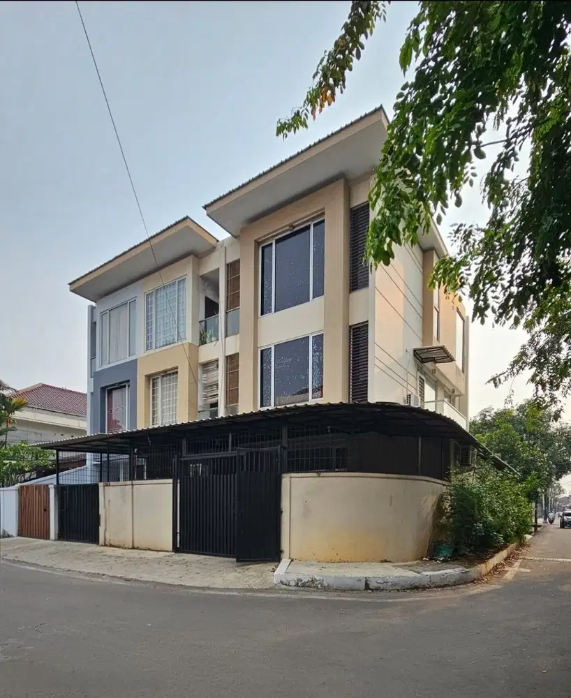 RUMAH HOEK MODERN MINIMALIS DURI KEPA JAKARTA BARAT