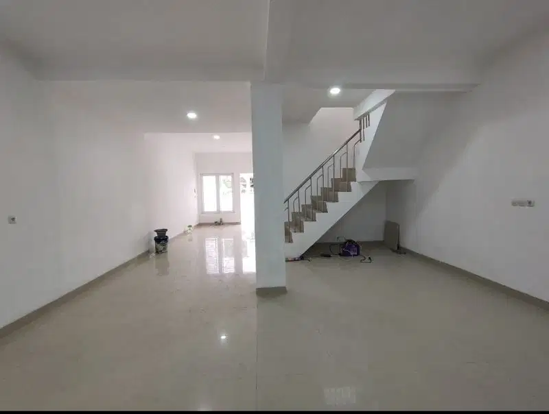 Rumah Sunter STS bagus siap huni jalan lebar