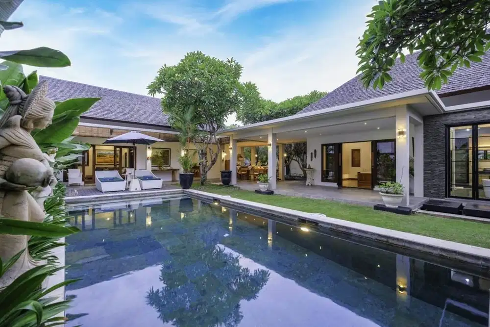 DIJUAL VILLA DEKAT PANTAI BERAWA CANGGU