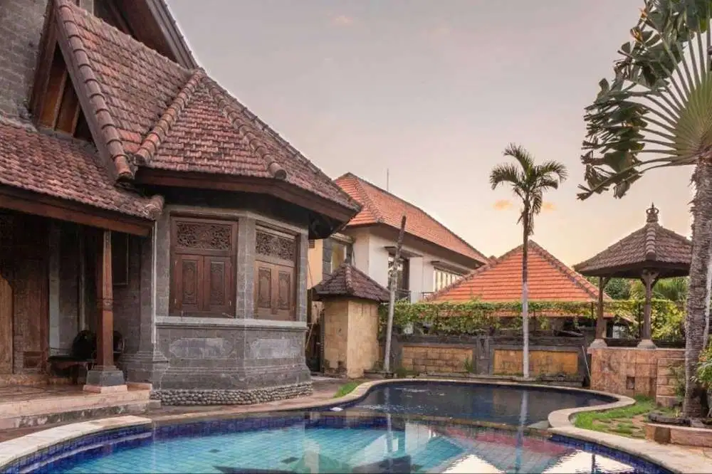 TANAH BONUS VILLA LINGKUNGAN ELITE KEROBOKAN