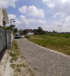 Dekat Kampus UIN Timoho, Akses Jalan 2 Mobil