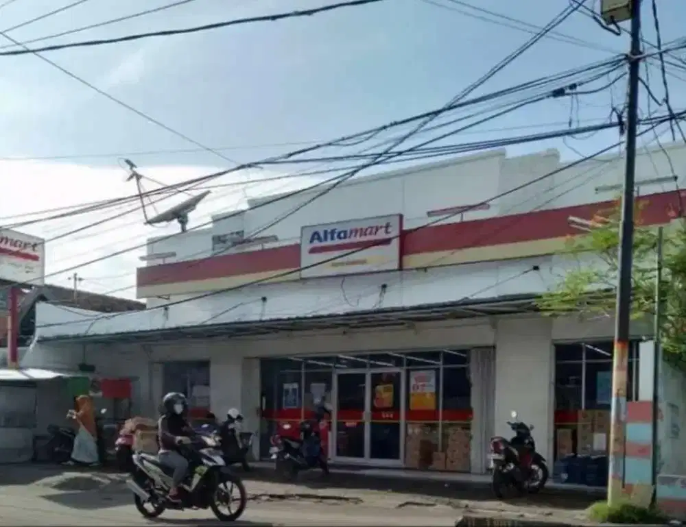 RUMAH USAHA DI MANYAR SABRANGAN STRATEGIS DEKAT DENGAN PASAR