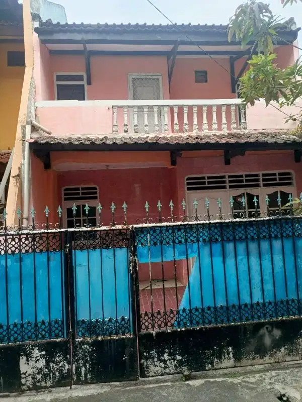 Jual rumah 2 lantai di duren sawit dekat area bisnis