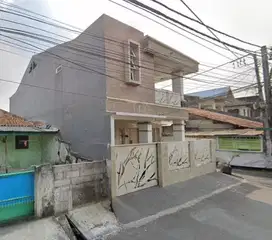 Rumah Hoek 2 Lantai di Cipulir Kebayoran Lama, 8 menit ke Tol Ciledug