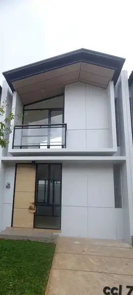 Disewakan murah Rumah Bagus Cendana Clover Karawaci sudah ada ac