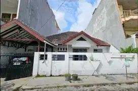 Rumah Kutisari Dekat Tenggilis Universitas Petra Ubaya