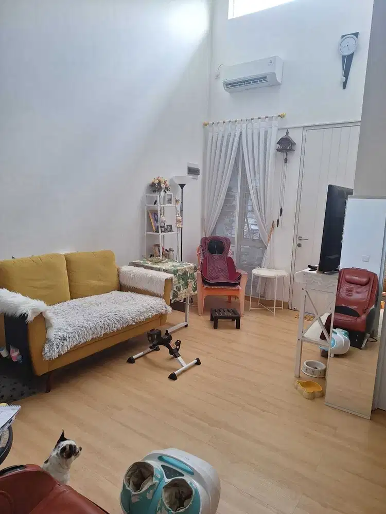 Rumah The Icon Simplicity BSD City Sudah Renovasi Jual murah!