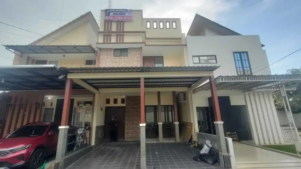 Dijual cepat Rumah jatiwaringin jakarta Timur Siap huni 2 lantai