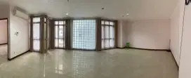 Jual cepat apartemen 2BR semi furnish