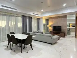 Disewa Apartemen Botanica Simprug  2+1BR Furnish uk195m2 at Jaksel