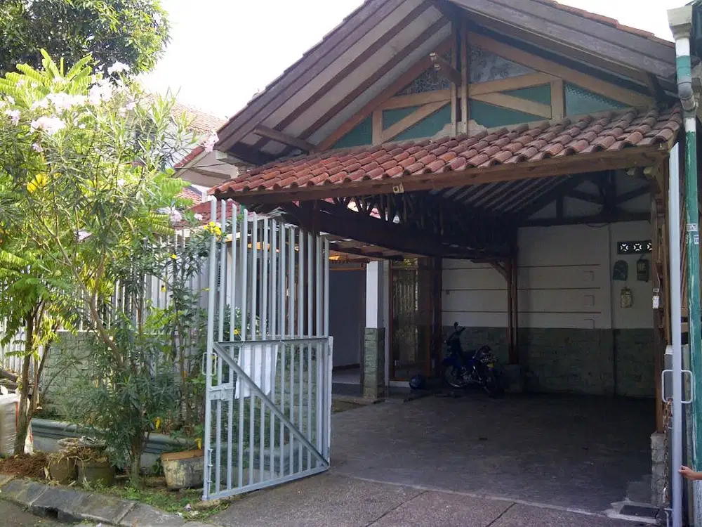 Rumah dijual di Graha Raya Tangerang Selatan