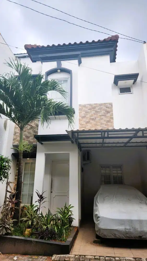 Rumah 2 lantai cirendeu perbatasan tangsel jaksel siap huni