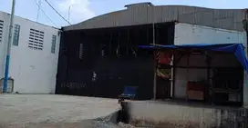 Gudang di Pinggir Jalan Raya Cakung Jakarta Timur