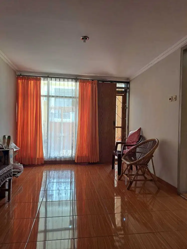 Dijual Rumah Komplek Perumahan Daan Mogot Estate Jakarta Barat