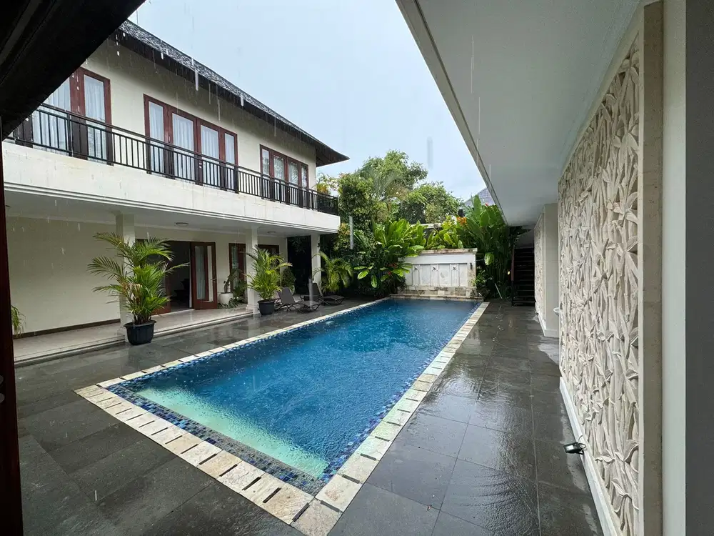 Dijual Villa Dekat Atlas Beach Club di Canggu Berawa