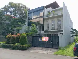 DIJUAL RUMAH DI GADING KUSUMA KELAPA GADING (djk)