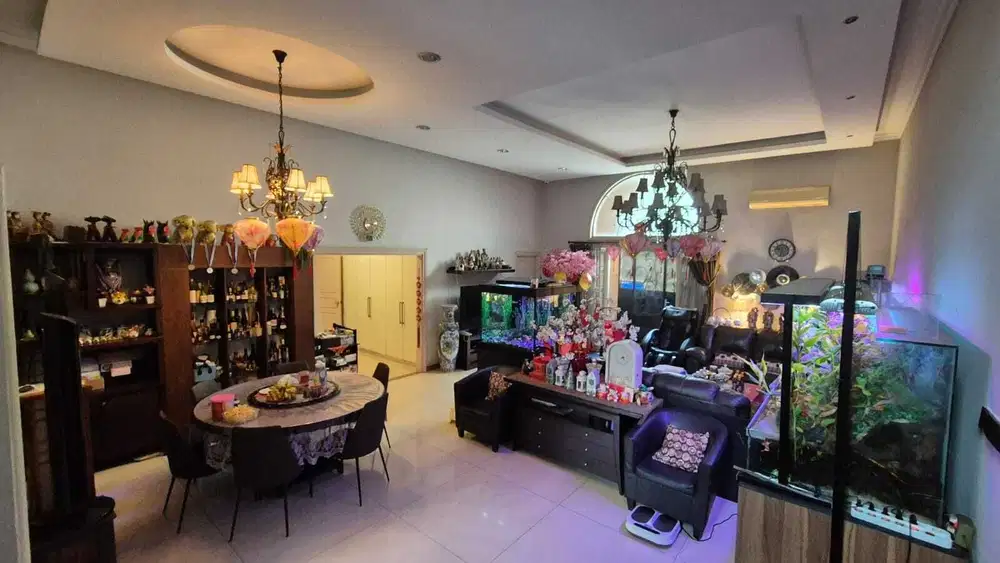 Hadap Utara Rumah Bgm Pik Luas 300m2 12x25
