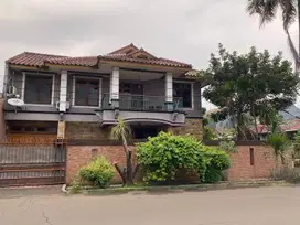 RUMAH PAMULANG 5 KAMAR TIDUR 2 LANTAI AREA STRATEGIS