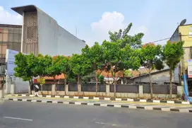 Dijual murah(BU) rumah Luas Hitung Tanah &lt; NJOP dipinggir jl Margonda