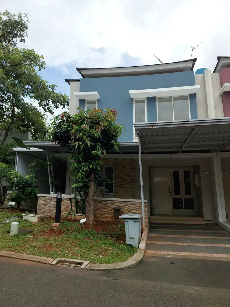 Rumah Hoek Thomson Gading Serpong Selangkah ke Sport Club