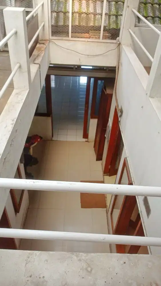 RUMAH DUA LANTAI PONDOK HIJAU