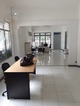 RUMAH 2 LT. JALAN BESAR, KAYU PUTIH JAKARTA TIMUR SHM UTK RUMAH/KANTOR