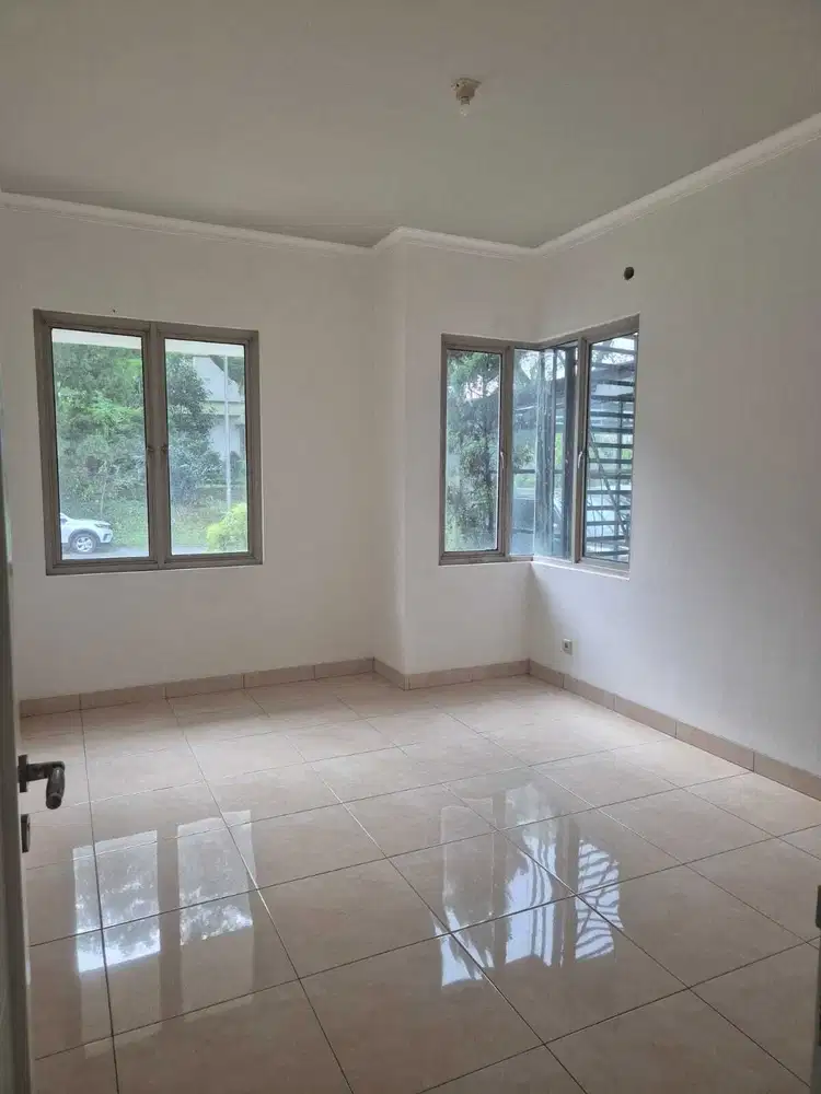 Jual Cepat. Rumah Carribean, De Latinos. BSD. Bagus. Harga kompetitif