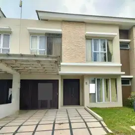 Rumah dijual komplek elite JGC cluster D'Banyan Jakarta Timur